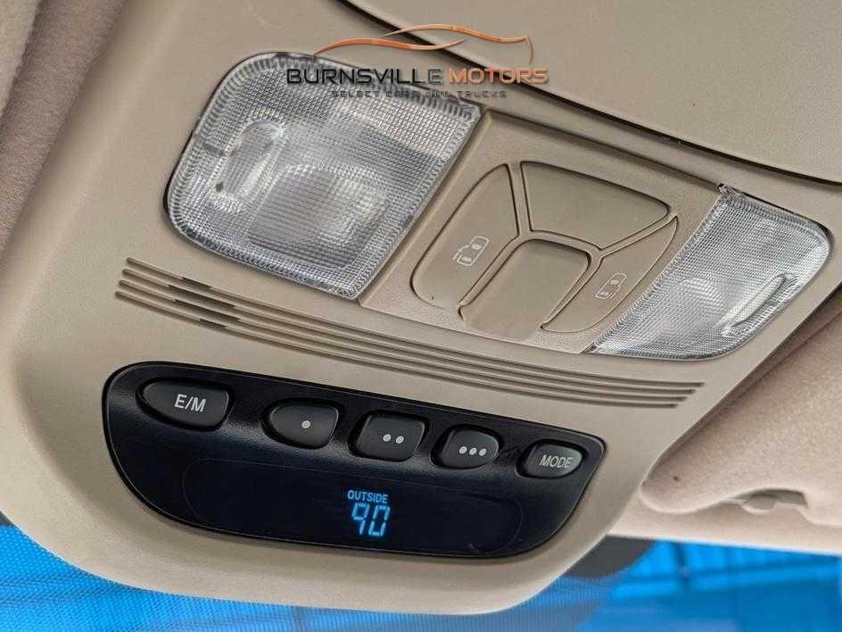 Toyota Sienna 5dr 7-Passenger Van CE FWD (Natl) 2007