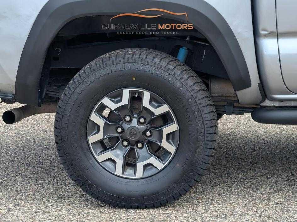 Toyota Tacoma 4WD Double Cab V6 MT TRD Off Road (Natl) 2016