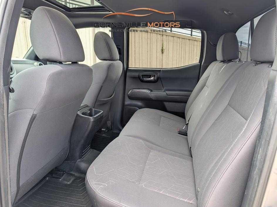 Toyota Tacoma 4WD Double Cab V6 MT TRD Off Road (Natl) 2016