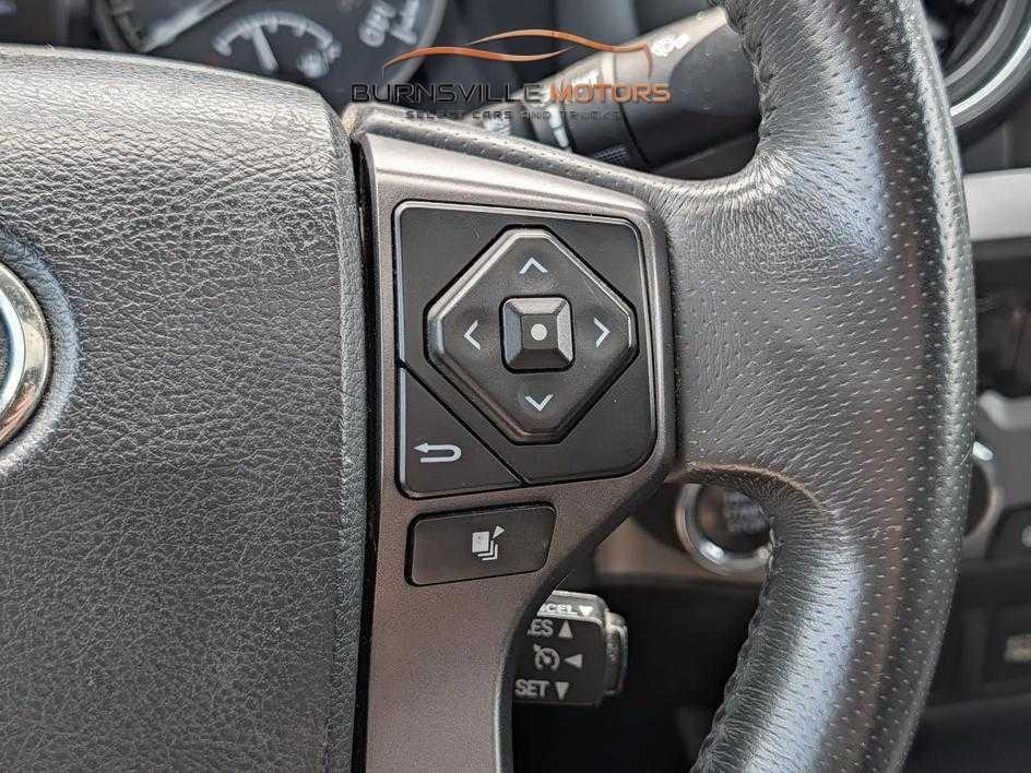 Toyota Tacoma 4WD Double Cab V6 MT TRD Off Road (Natl) 2016