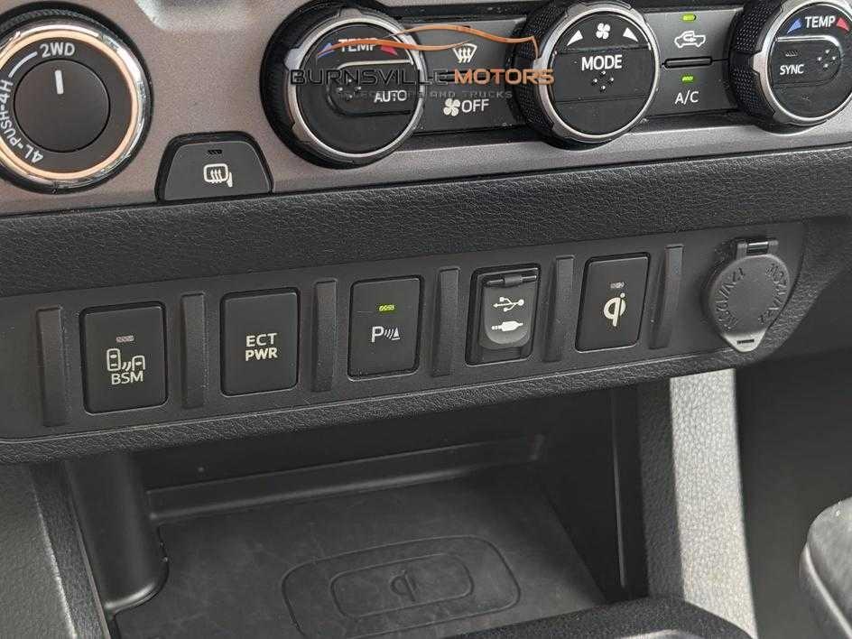 Toyota Tacoma 4WD Double Cab V6 MT TRD Off Road (Natl) 2016