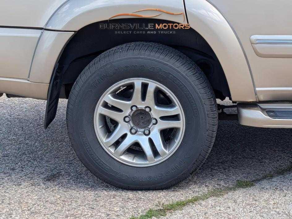 Toyota Sequoia 4dr Limited 4WD (Natl) 2005