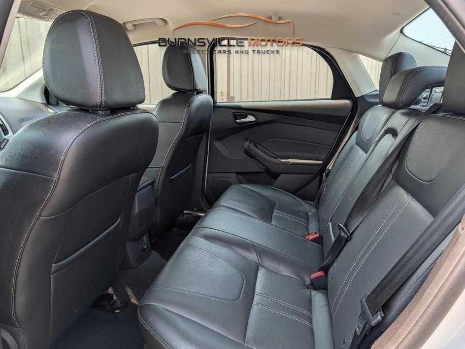 Ford Focus 4dr Sdn SE 2014