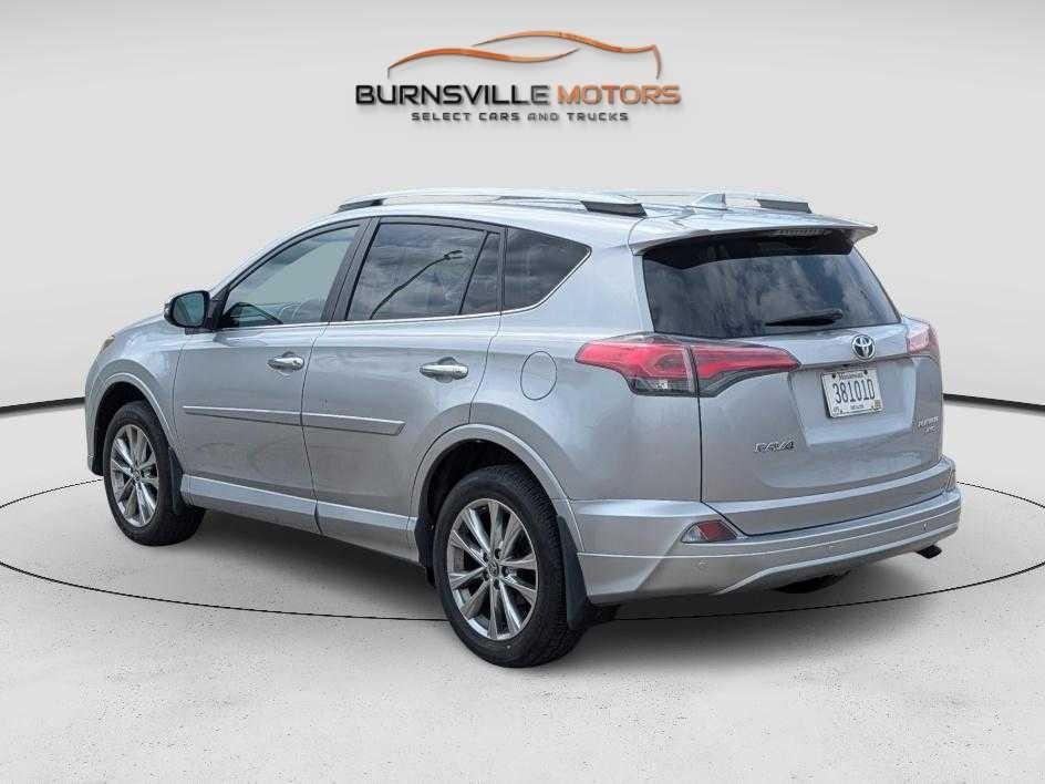 Toyota RAV4 Limited AWD (Natl) 2017