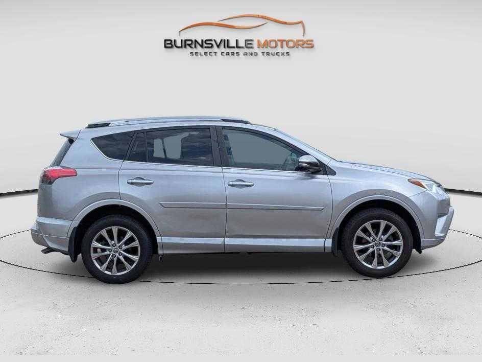 Toyota RAV4 Limited AWD (Natl) 2017