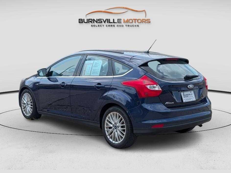 Ford Focus 5dr HB SEL 2012