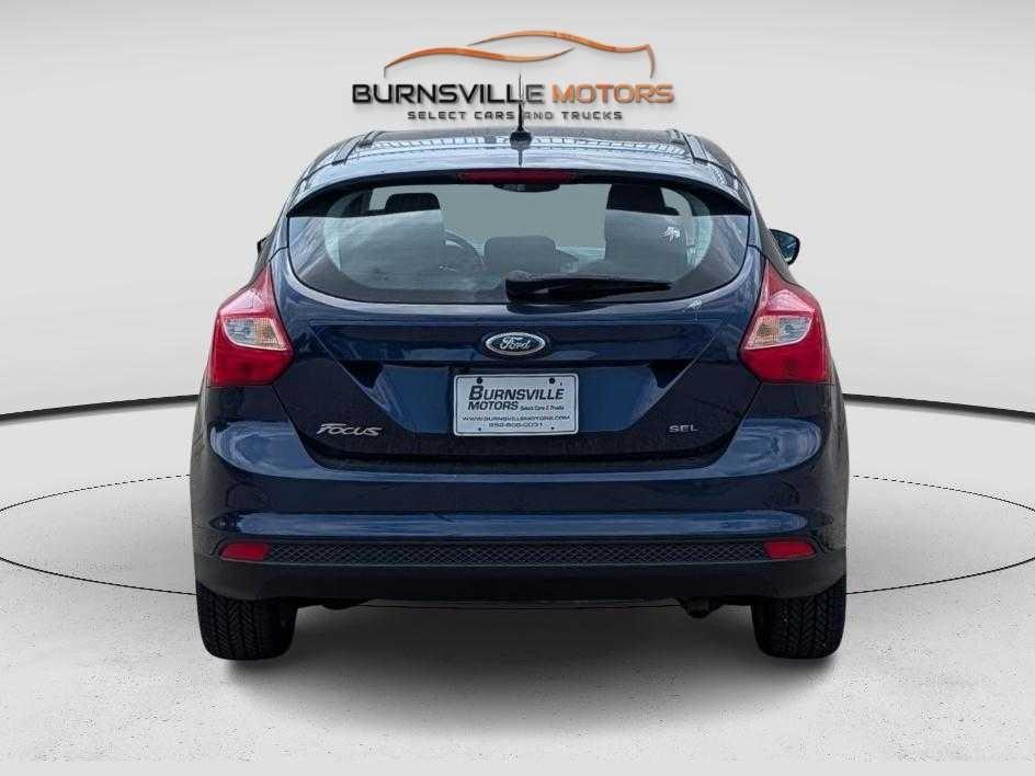 Ford Focus 5dr HB SEL 2012