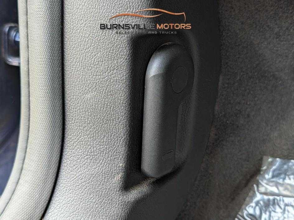 Ford Focus 5dr HB SEL 2012