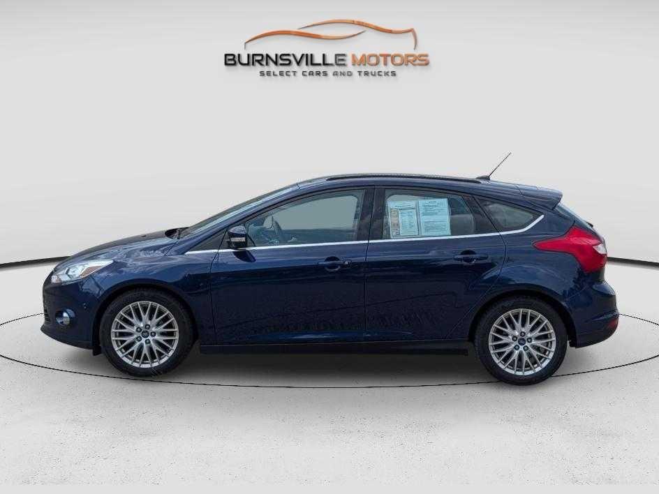 Ford Focus 5dr HB SEL 2012
