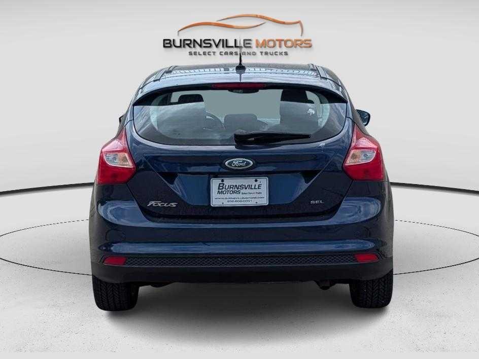 Ford Focus 5dr HB SEL 2012