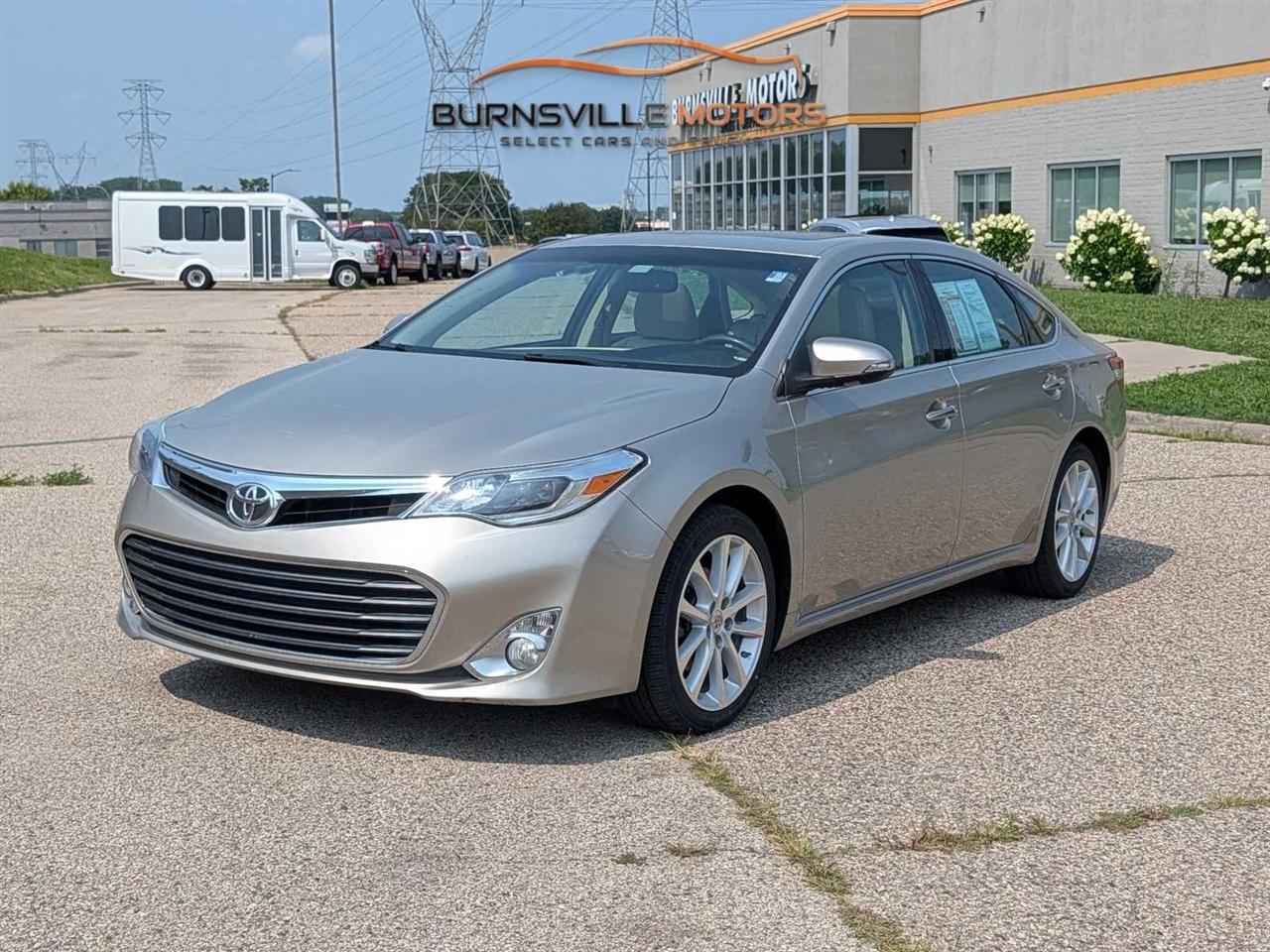 Toyota Avalon 4dr Sdn XLE Premium (Natl) 2014