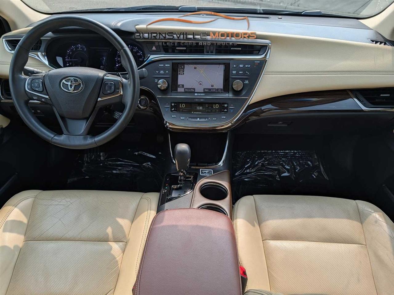 Toyota Avalon 4dr Sdn XLE Premium (Natl) 2014
