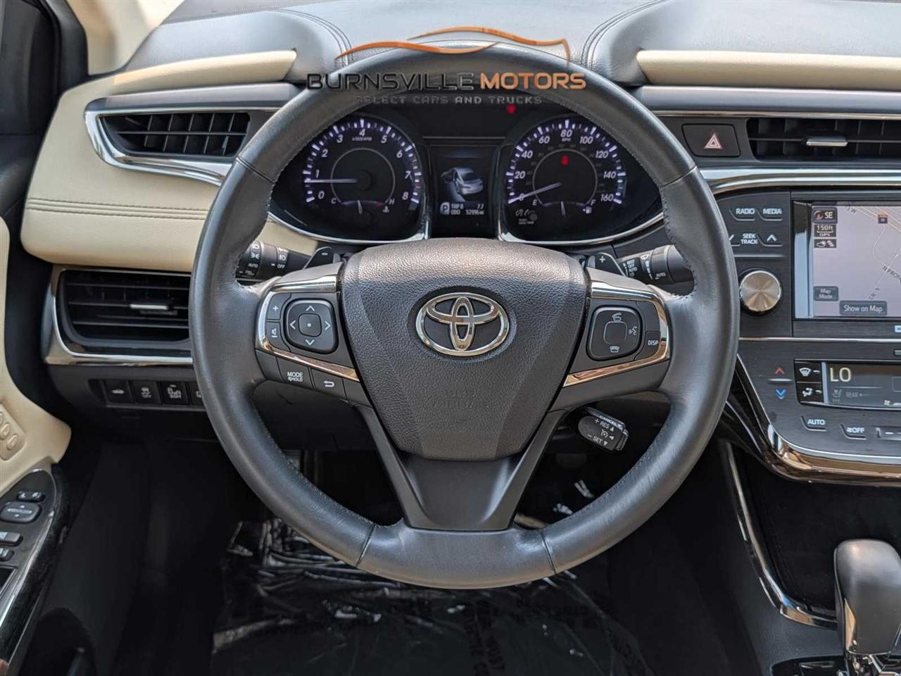 Toyota Avalon 4dr Sdn XLE Premium (Natl) 2014