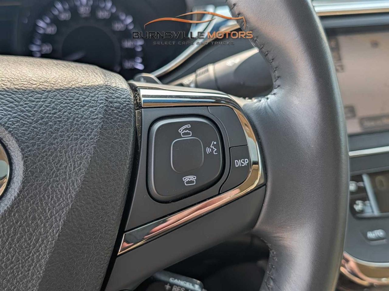Toyota Avalon 4dr Sdn XLE Premium (Natl) 2014