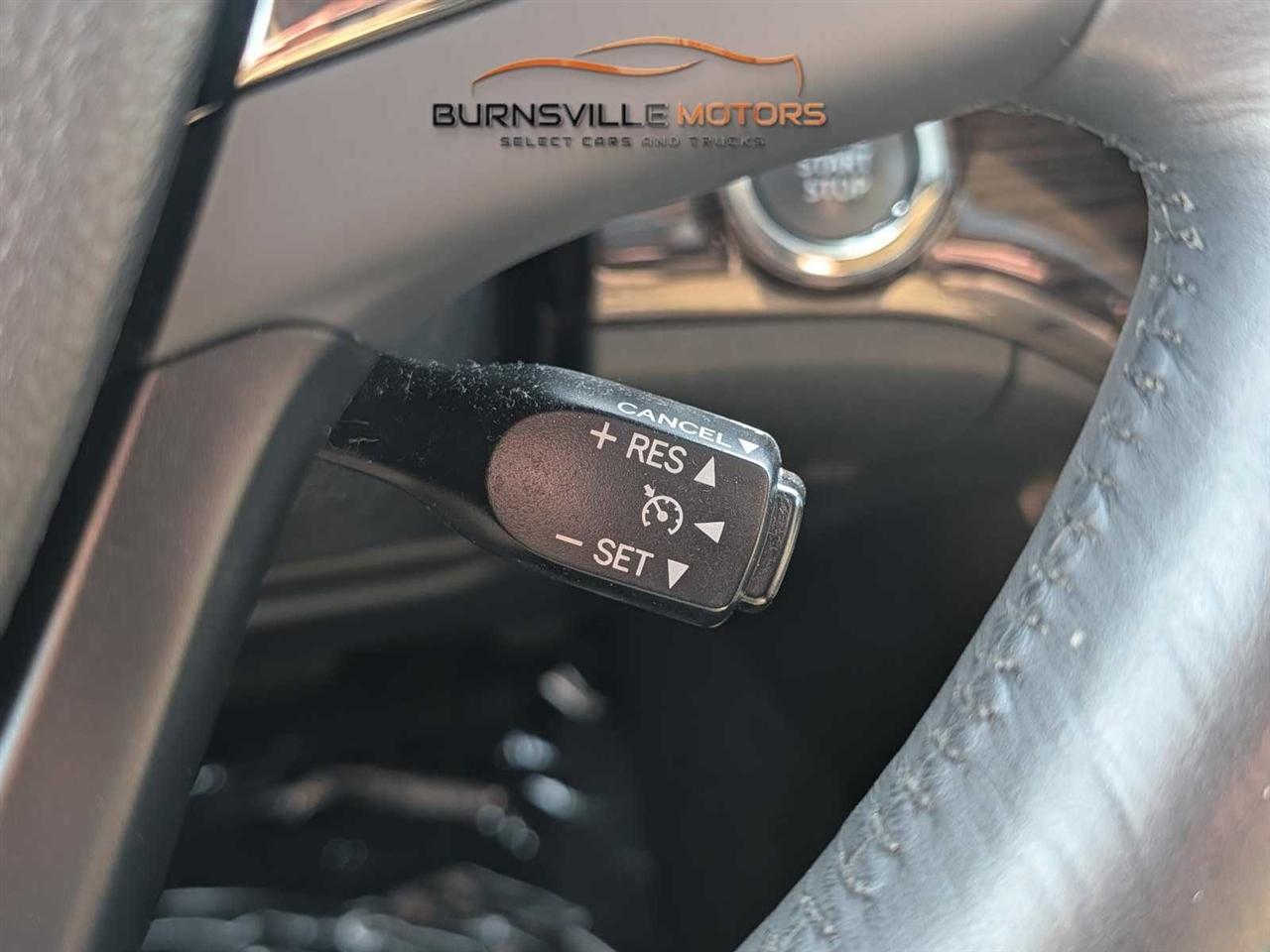 Toyota Avalon 4dr Sdn XLE Premium (Natl) 2014