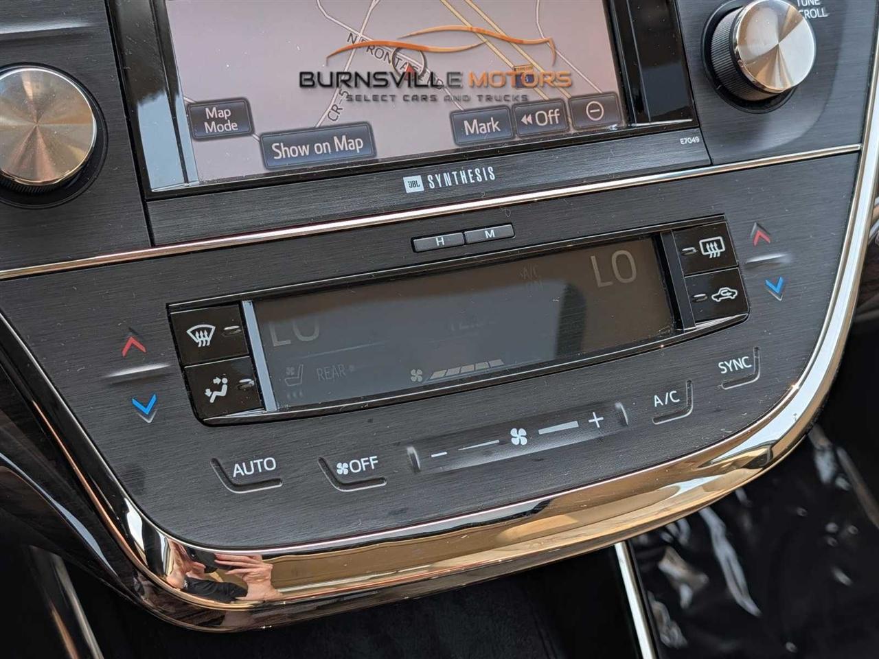 Toyota Avalon 4dr Sdn XLE Premium (Natl) 2014
