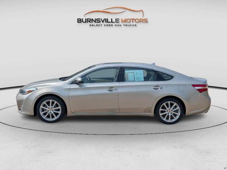 Toyota Avalon 4dr Sdn XLE Premium (Natl) 2014