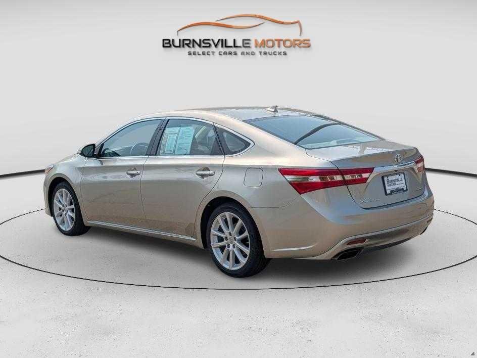 Toyota Avalon 4dr Sdn XLE Premium (Natl) 2014