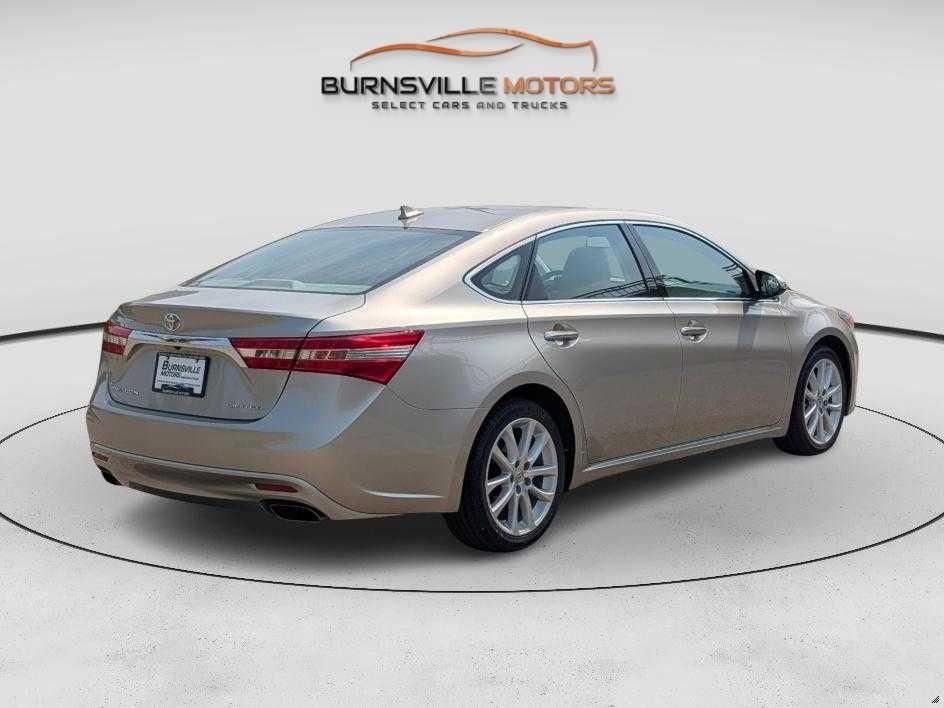 Toyota Avalon 4dr Sdn XLE Premium (Natl) 2014