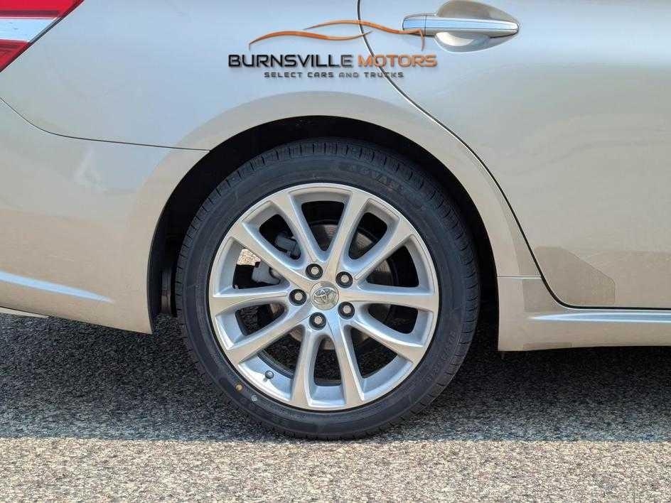 Toyota Avalon 4dr Sdn XLE Premium (Natl) 2014