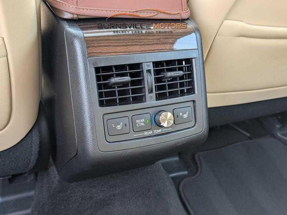 Toyota Avalon 4dr Sdn XLE Premium (Natl) 2014