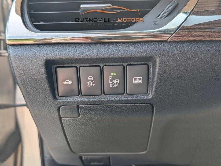 Toyota Avalon 4dr Sdn XLE Premium (Natl) 2014