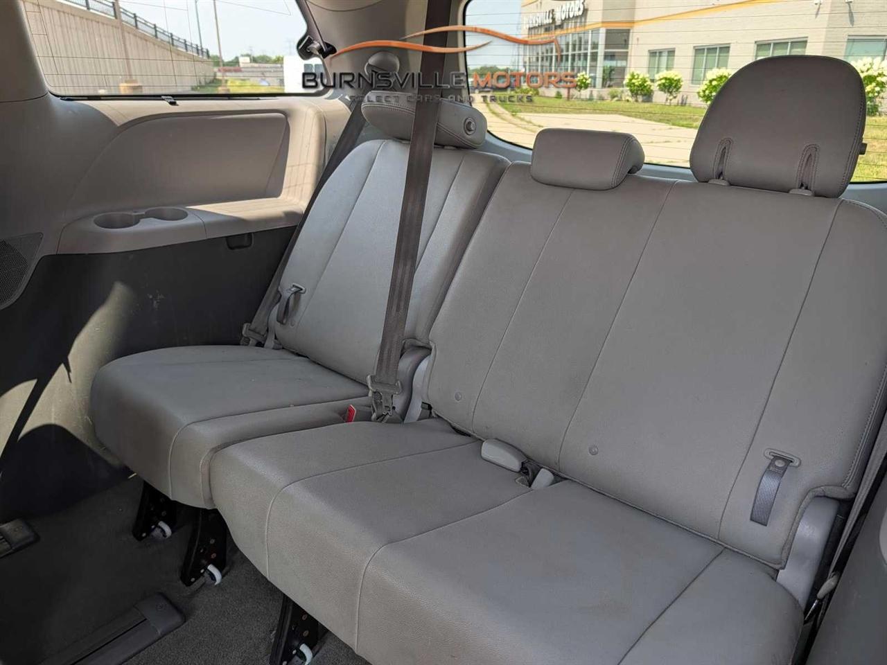 Toyota Sienna Limited Premium AWD 7-Passenger (Natl) 2018