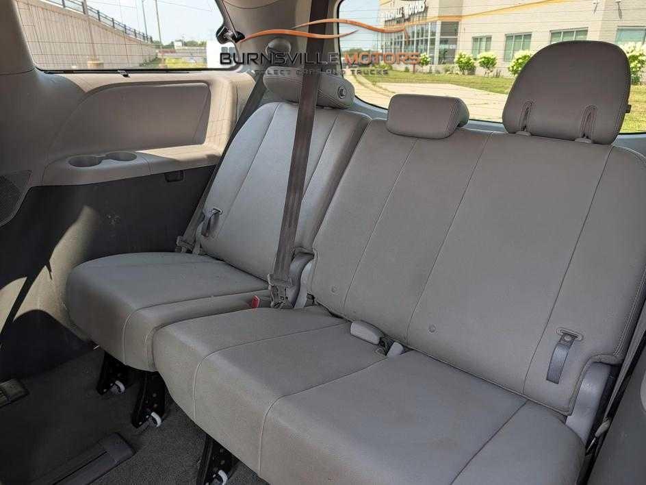 Toyota Sienna Limited Premium AWD 7-Passenger (Natl) 2018