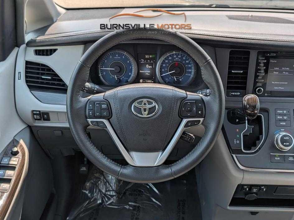 Toyota Sienna Limited Premium AWD 7-Passenger (Natl) 2018