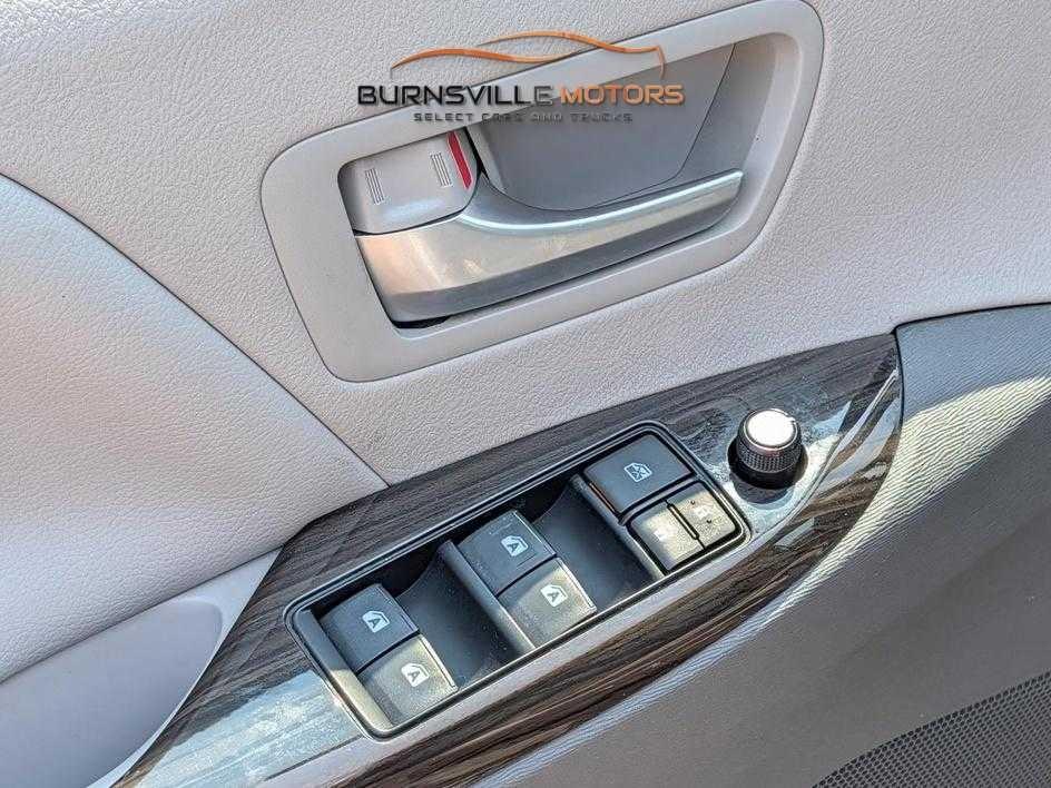 Toyota Sienna Limited Premium AWD 7-Passenger (Natl) 2018