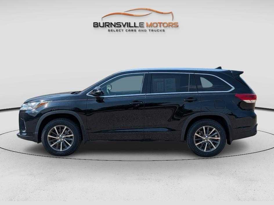 Toyota Highlander XLE V6 AWD (Natl) 2017