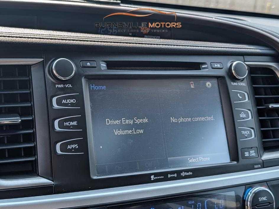 Toyota Highlander XLE V6 AWD (Natl) 2017