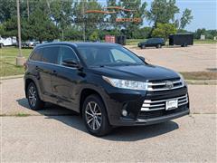 2017 Toyota Highlander 
