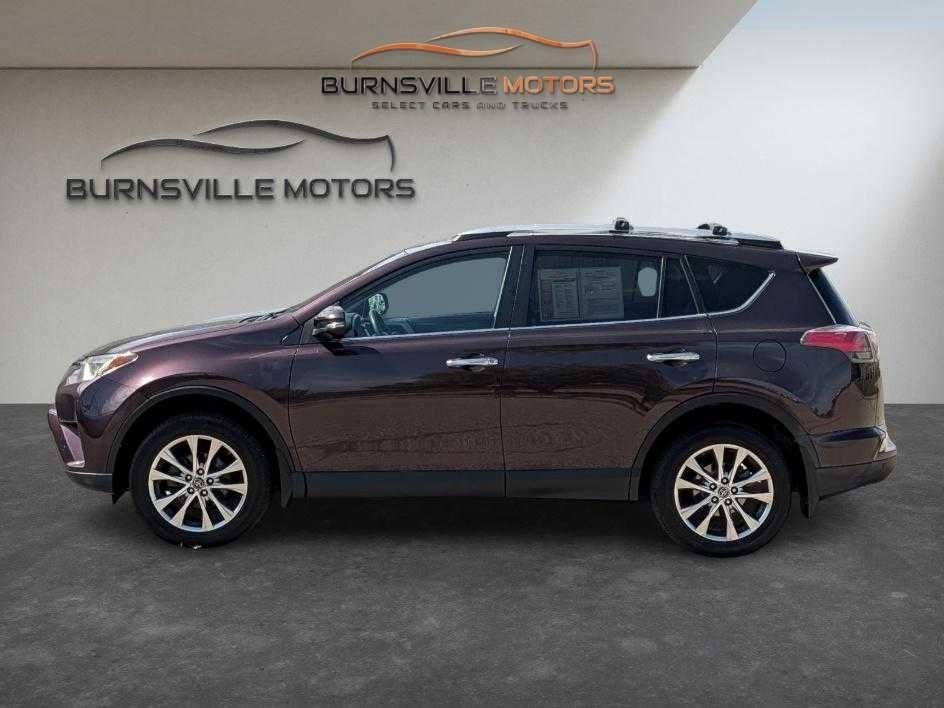Toyota RAV4 Limited AWD (Natl) 2017