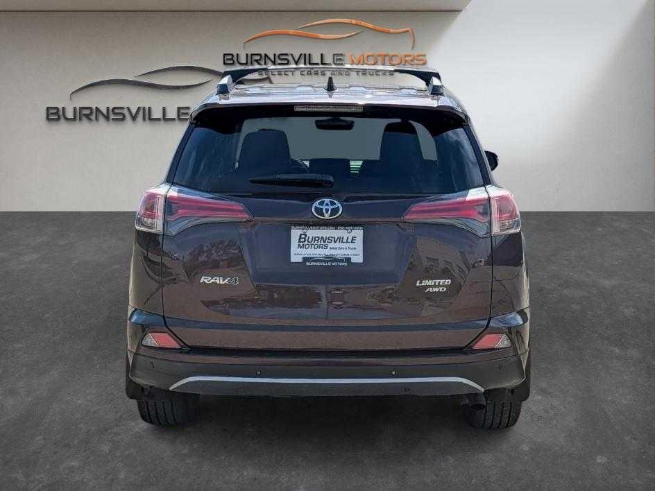 Toyota RAV4 Limited AWD (Natl) 2017