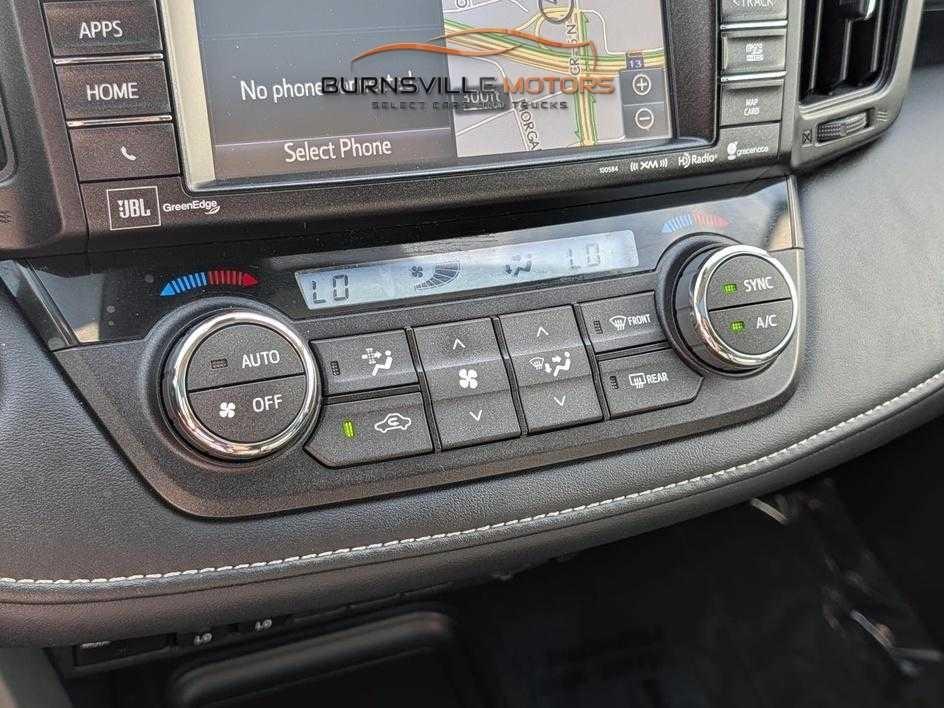 Toyota RAV4 Limited AWD (Natl) 2017