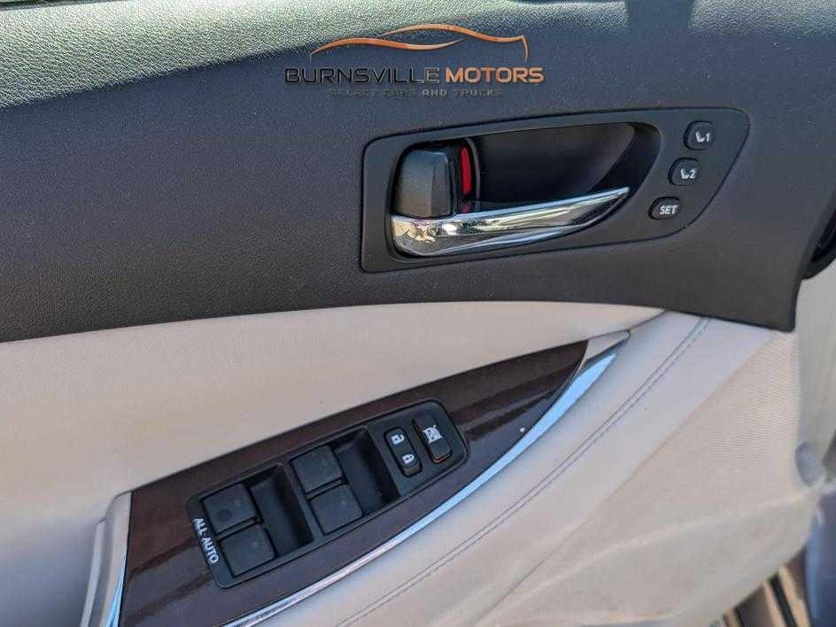 Lexus ES 350 4dr Sdn 2012