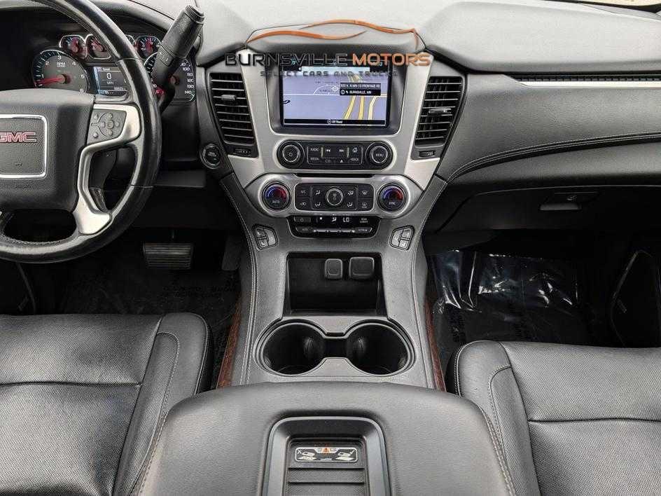 GMC Yukon 4WD 4dr SLT 2017