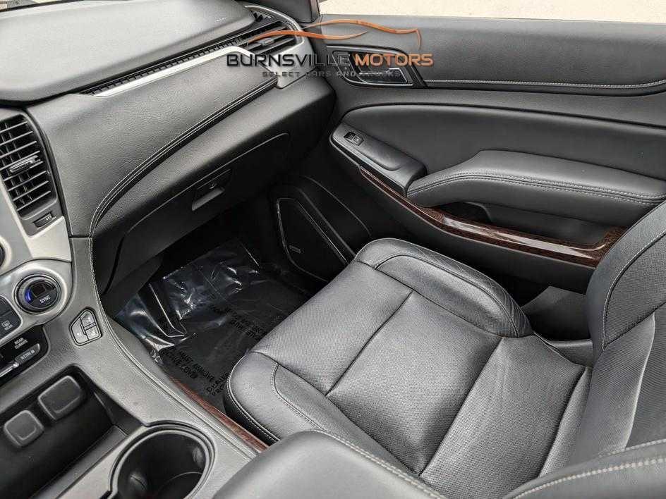 GMC Yukon 4WD 4dr SLT 2017