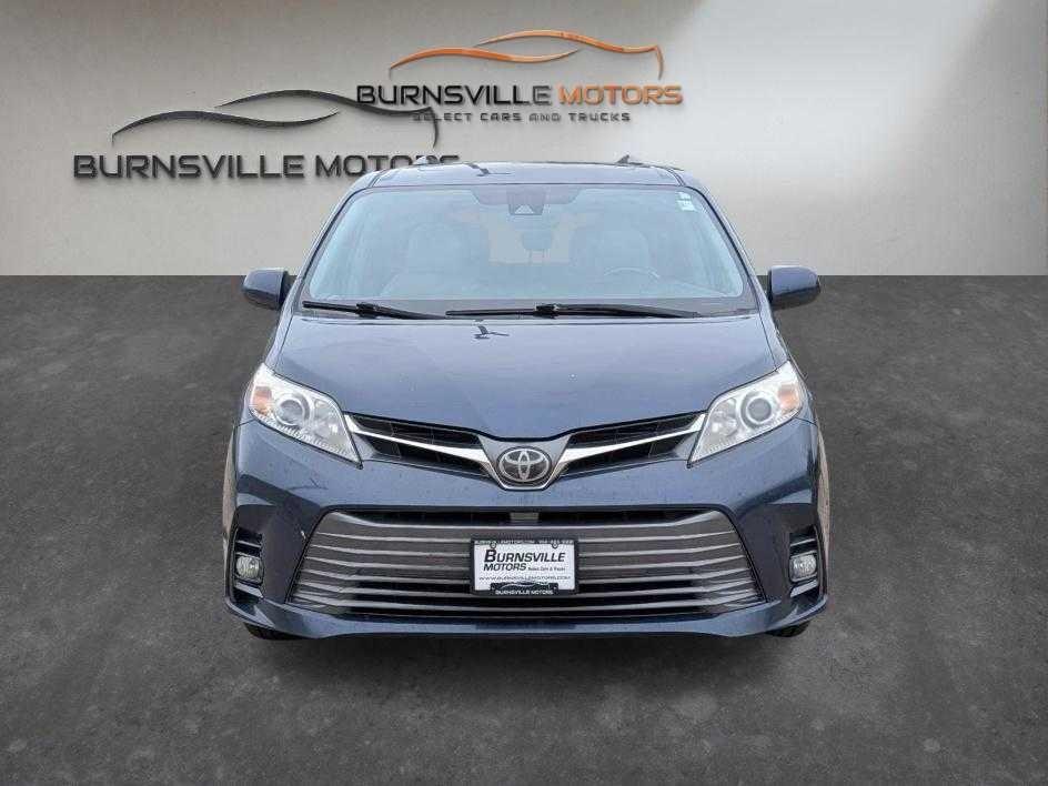 Toyota Sienna Limited Premium AWD 7-Passenger (Natl) 2018