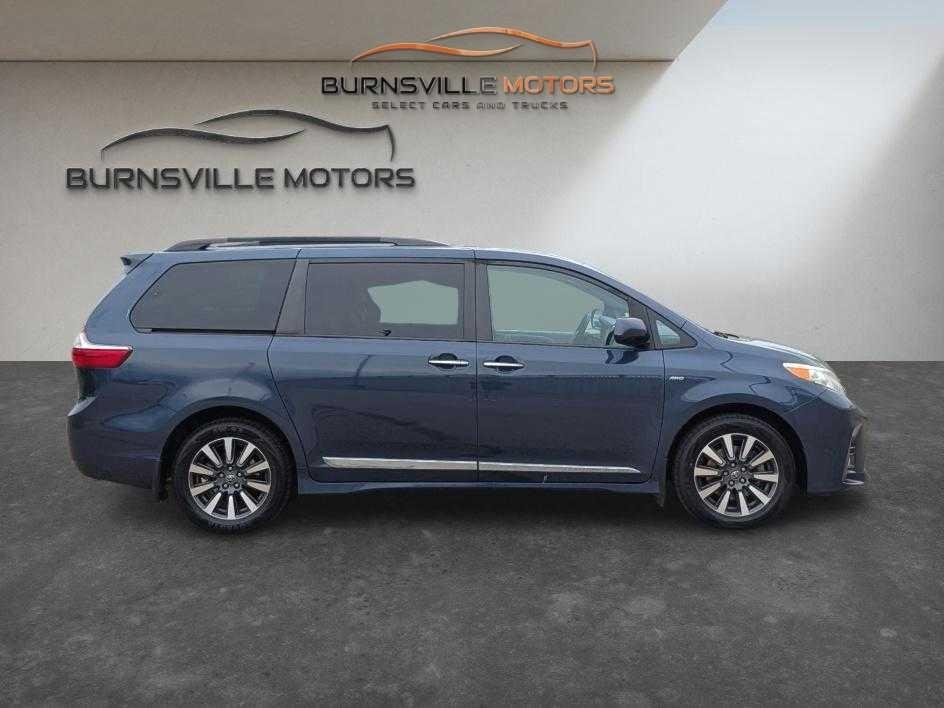 Toyota Sienna Limited Premium AWD 7-Passenger (Natl) 2018