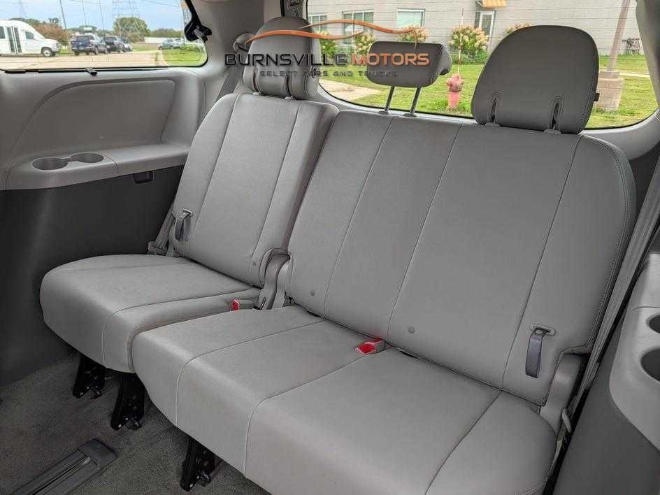 Toyota Sienna Limited Premium AWD 7-Passenger (Natl) 2018