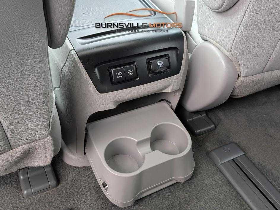 Toyota Sienna Limited Premium AWD 7-Passenger (Natl) 2018