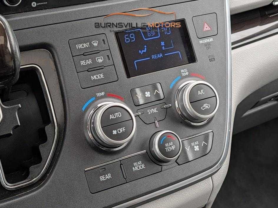 Toyota Sienna Limited Premium AWD 7-Passenger (Natl) 2018