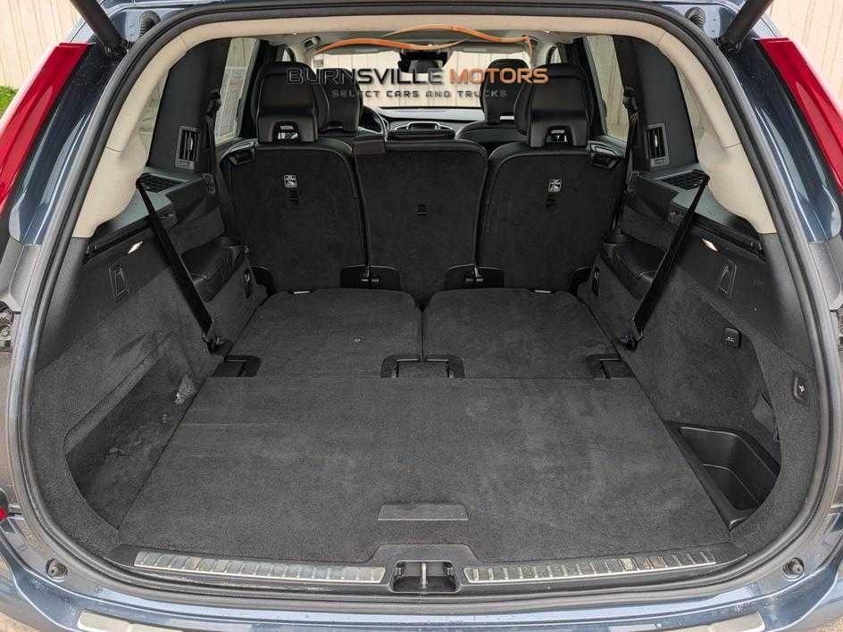 Volvo XC90 T6 AWD Momentum 2019