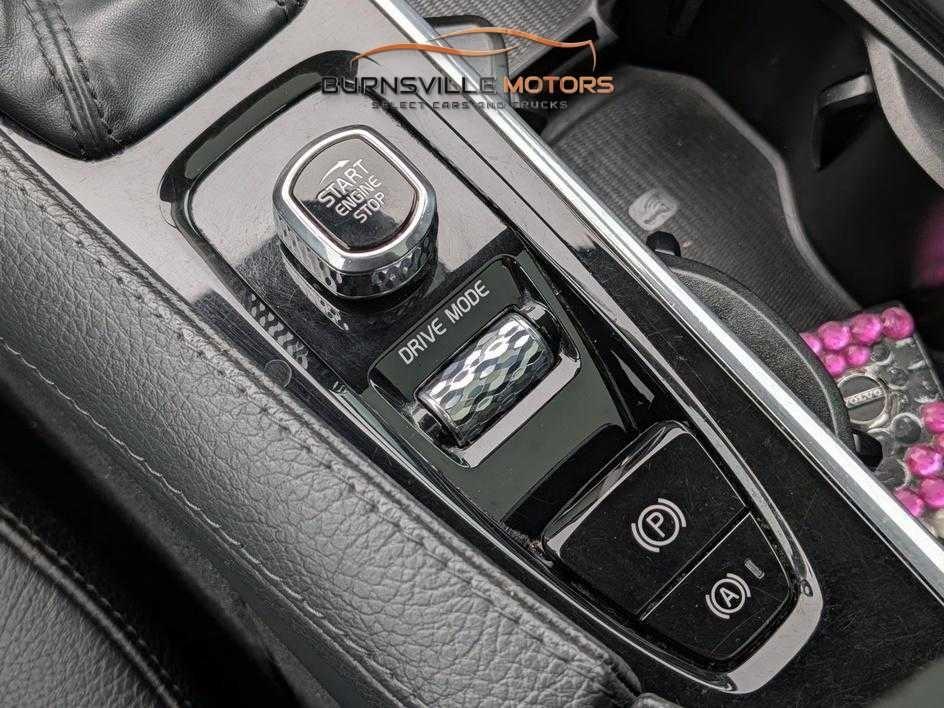 Volvo XC90 T6 AWD Momentum 2019