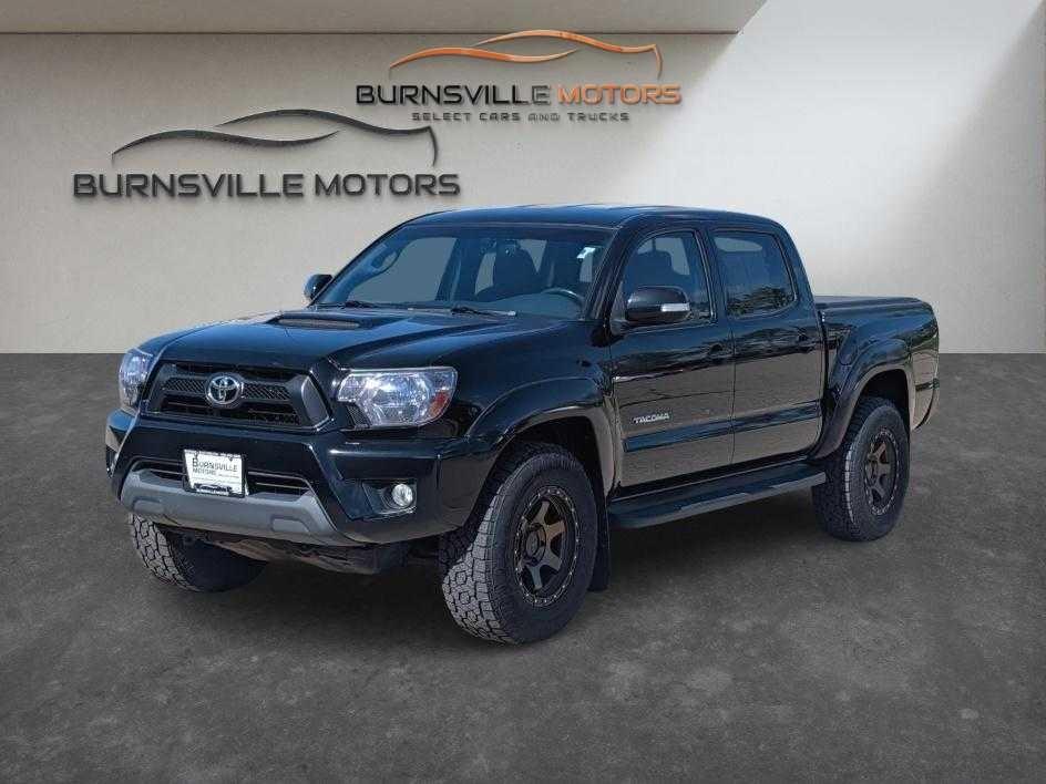 Toyota Tacoma 4WD Double Cab V6 MT (Natl) 2013