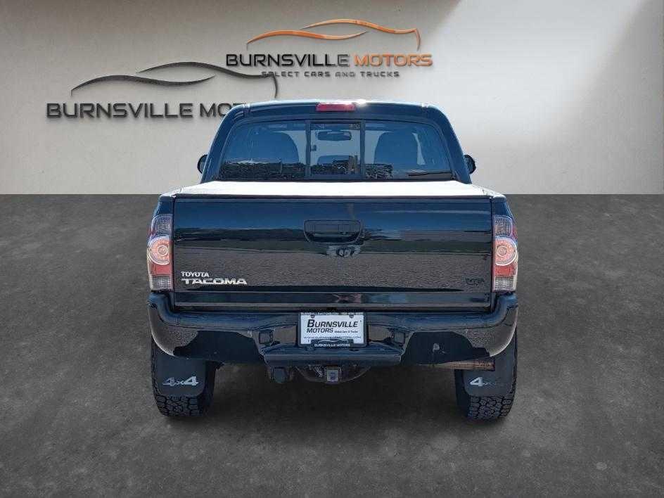 Toyota Tacoma 4WD Double Cab V6 MT (Natl) 2013