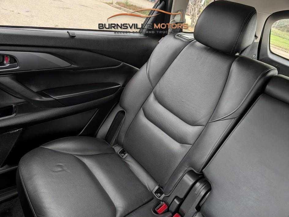 Mazda CX-9 Touring AWD 2021
