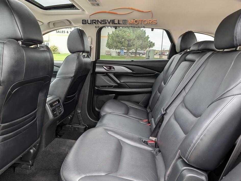 Mazda CX-9 Touring AWD 2021